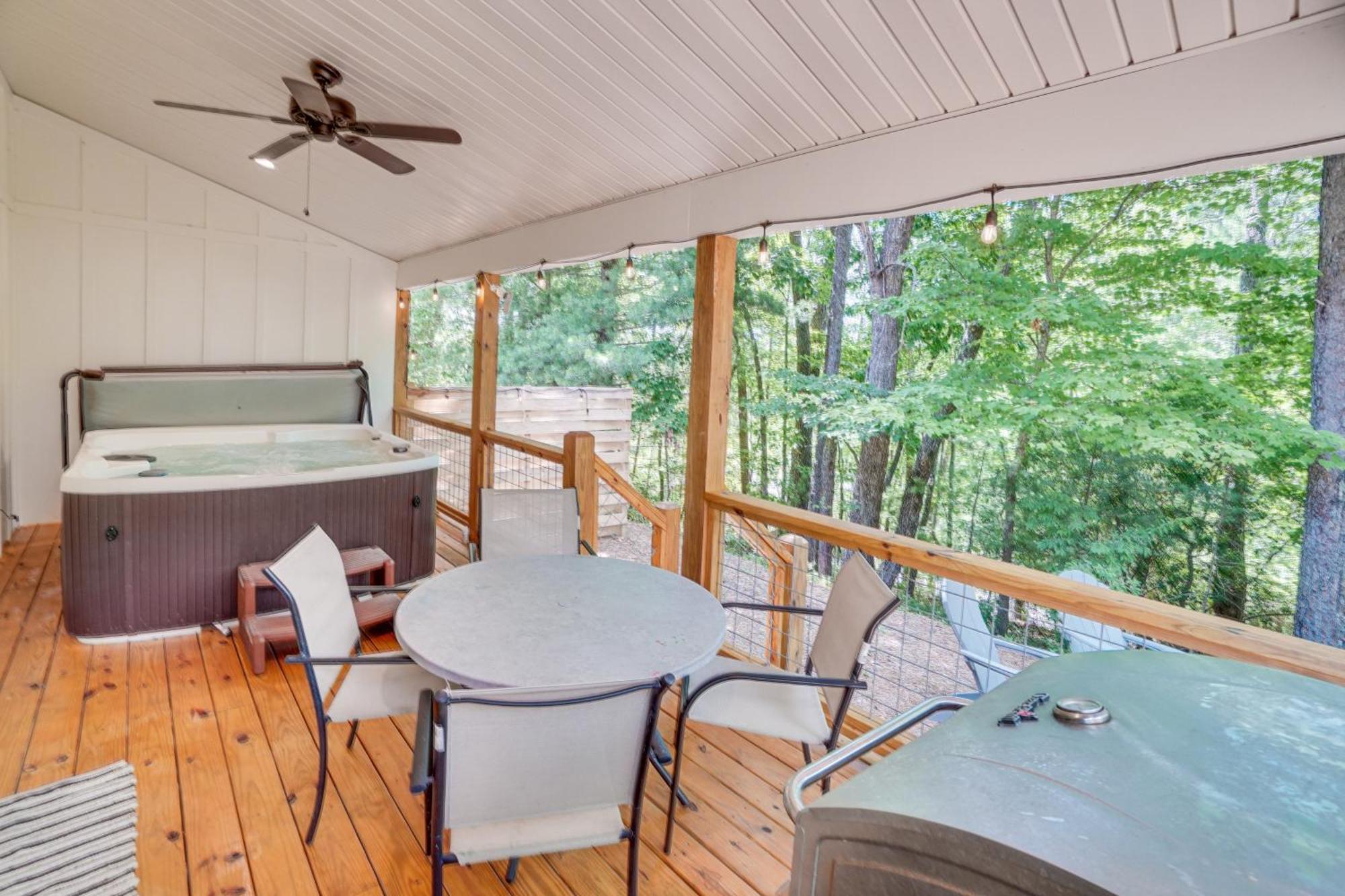 Stunning Getaway With Hot Tub And Ev Charger! * Helen