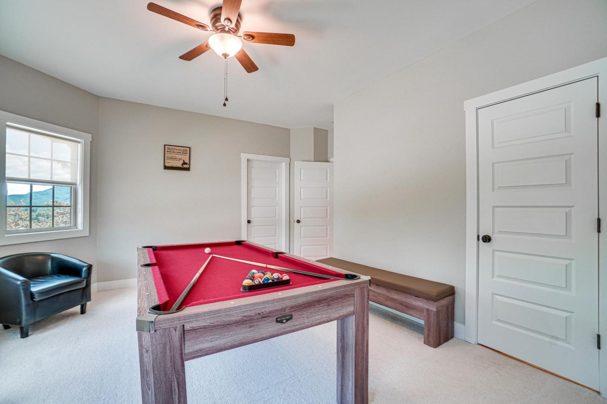 Stunning Getaway With Hot Tub And Ev Charger! *