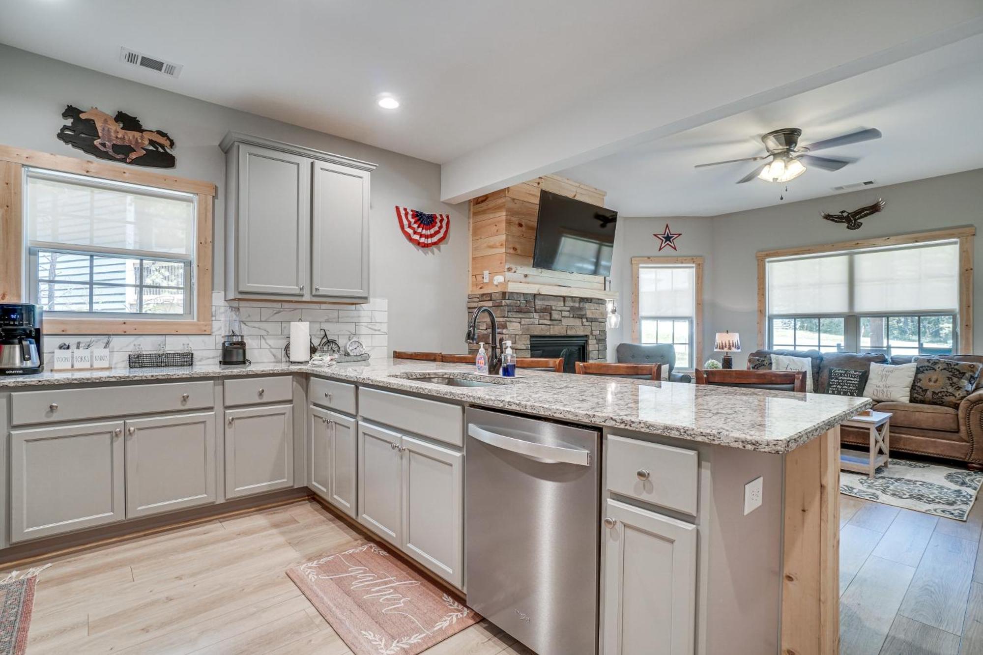 Stunning Getaway With Hot Tub And Ev Charger! *